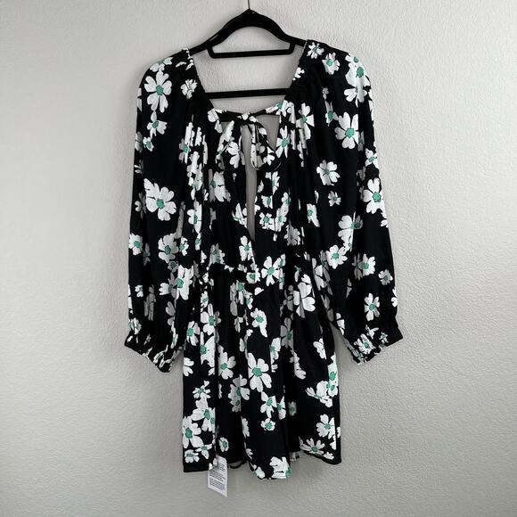 Topshop Black Daisy Floral Linen Long Sleeve V-Neck Short Romper 8/10 Medium NWT - Picture 2 of 14